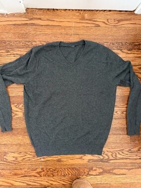 J Crew Men's Charcoal V-Neck Sweater